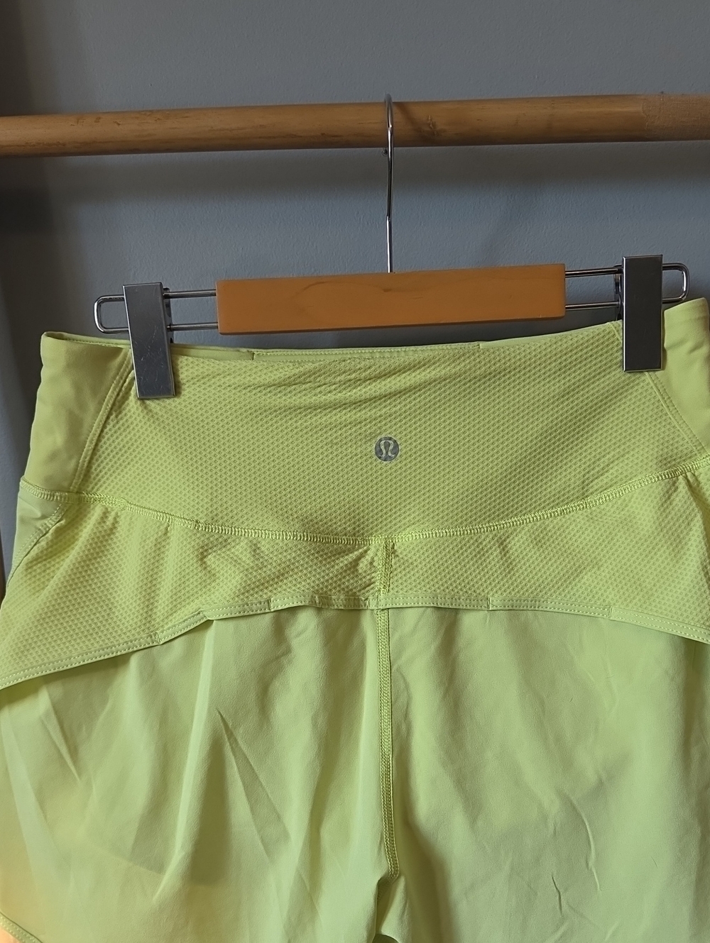 Lululemon Speed Up High Rise Running Short - Picture 5 of 8